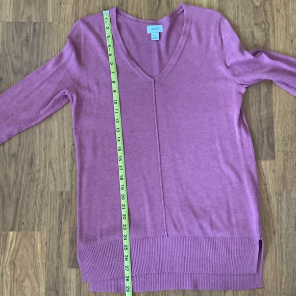 Old Navy dusty rose, long sleeve, v-neck tunic sweater - Picture 10 of 11